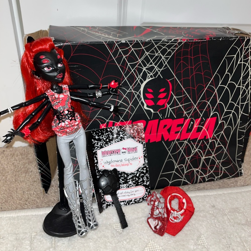 Monster high webarella doll